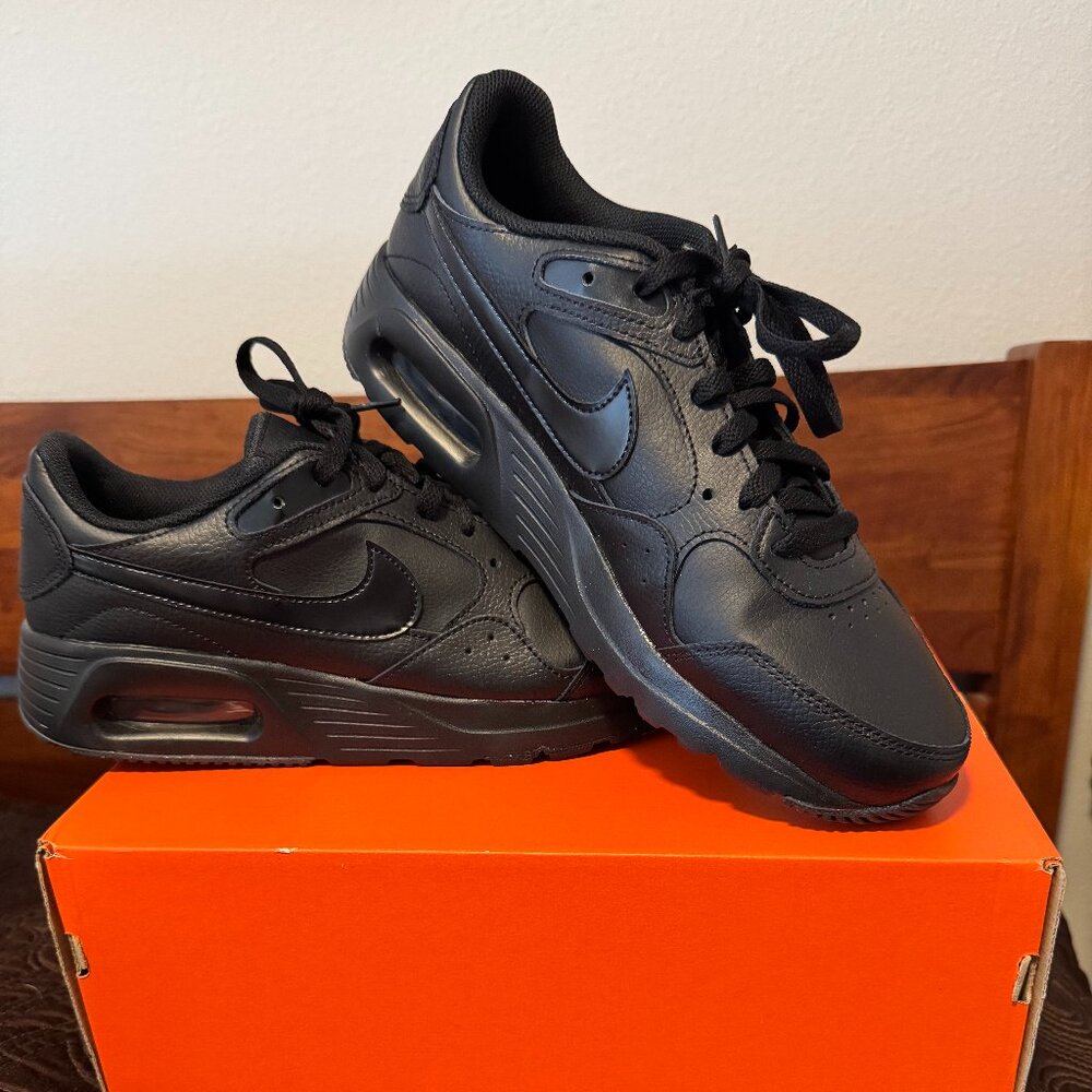Final Sale!!! 🌺 NIKE 🌺 Nike Air Max SC Leather Trainers